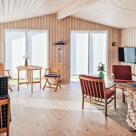 3 Bedroom Cozy In Løkken