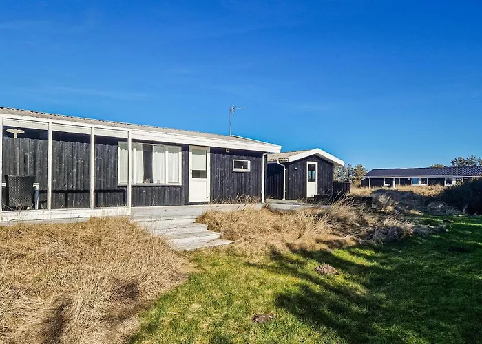 3 Bedroom Cozy In Сasa de vacaciones Løkken